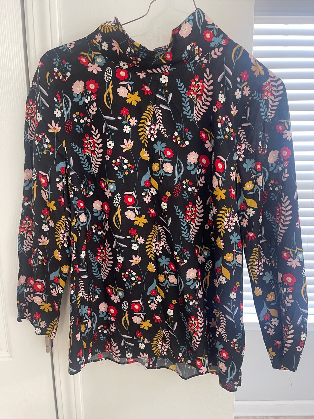 Women’s Floral Long-Sleeve Mock Neck Top